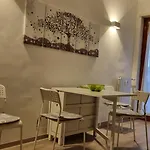 Per Uso Turistico Capone Alessia - A Due Passi Dal Centro *