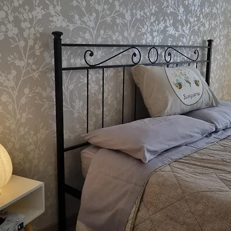 Per Uso Turistico Capone Alessia - A Due Passi Dal Centro Apartman *